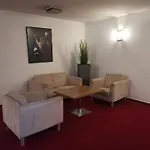 Hotel Monde 4*