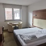 Hotel Monde