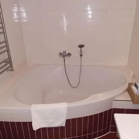 Monde 4* Uherský Brod