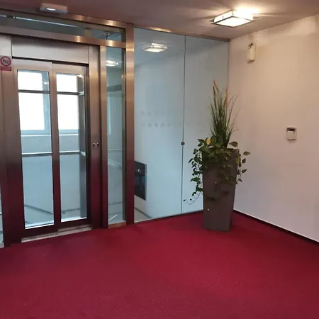 מלון Monde Uherský Brod