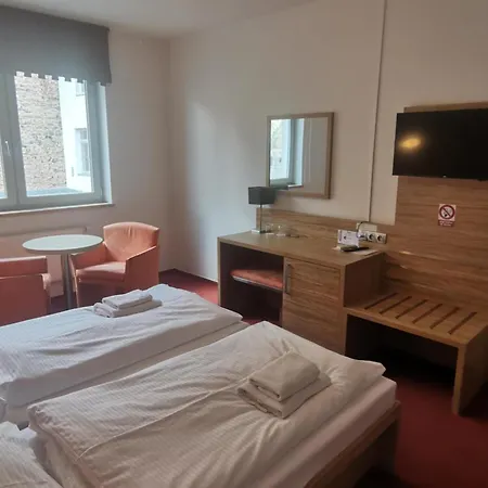 Monde 4* Uherský Brod