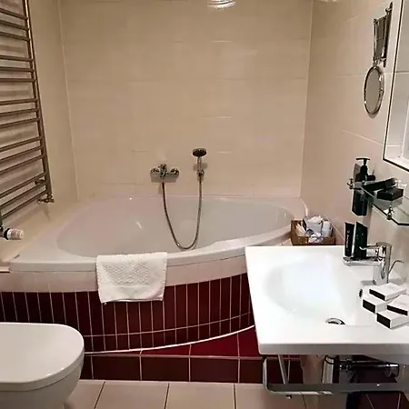 Hotel Monde