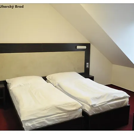 Hotel Monde