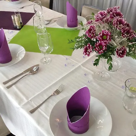 Monde 4* Uherský Brod