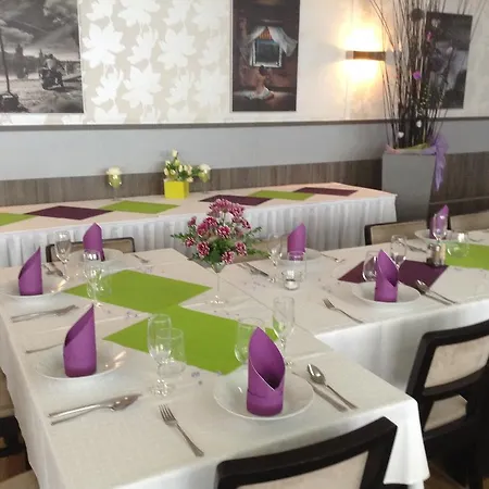 Hotel Monde 4*