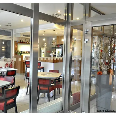 Monde Hotel
