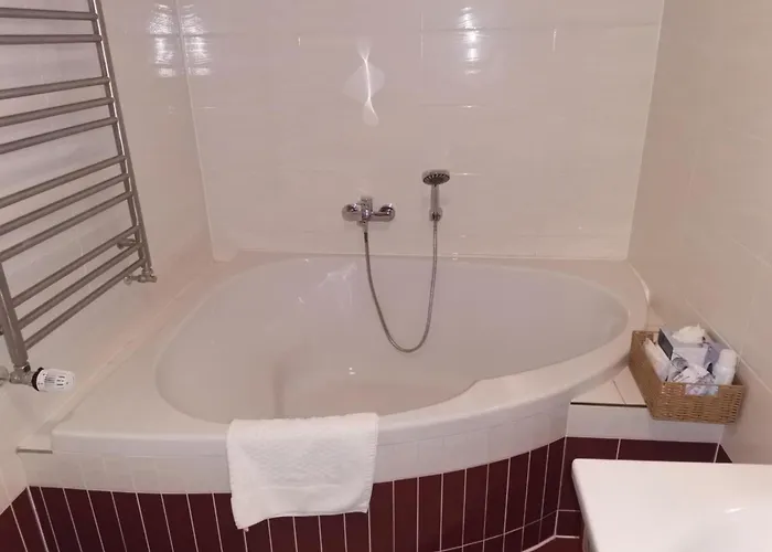 Monde 4* Uherský Brod