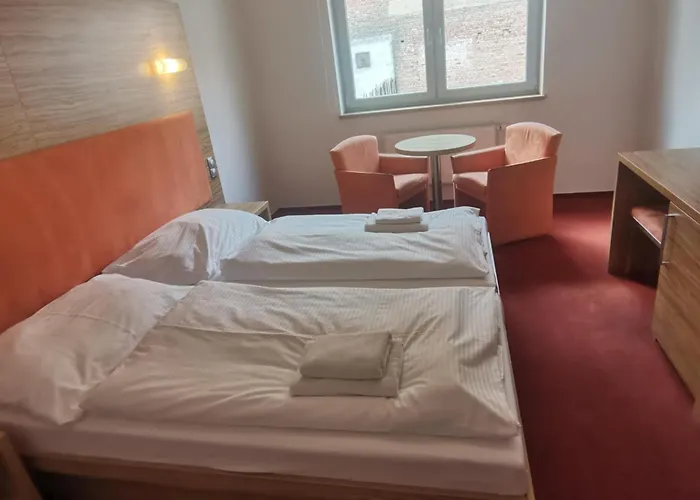 Monde 4* Uherský Brod